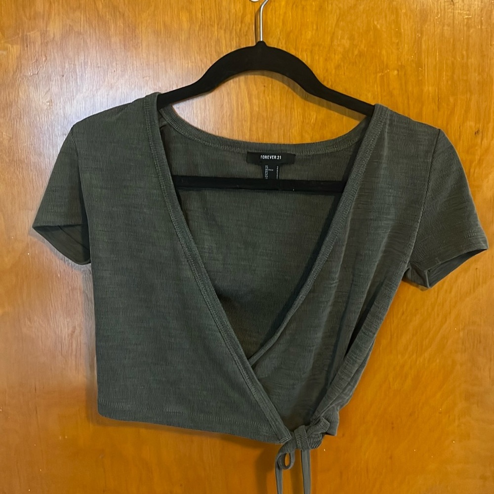 Wrap and tie top